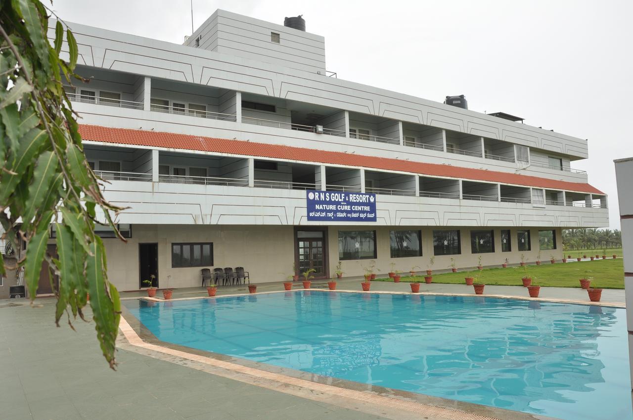 Rns Golf Resort & Nature Cure Centre Māvalli Buitenkant foto
