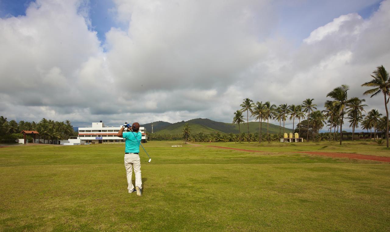 Rns Golf Resort & Nature Cure Centre Māvalli Buitenkant foto